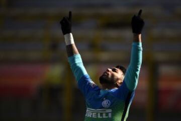 Estreno goleador de Gabigol con el Inter, al que dio los tres puntos marcando el único gol del partido frente al Bolonia a los 6 minutos de ingresar al campo.