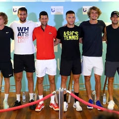 Djokovic se divierte en otra fiesta de tenis 'a pelo' en Zadar