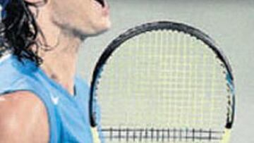 <b>RABIA.<b> Ni siquiera la entraga le valió a Nadal frente a Youzhny.