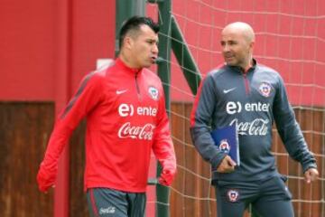 Chile trabaja con plantel completo