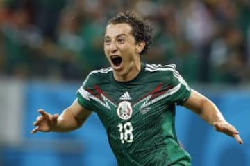 Con el Tricolor, Guardado asistió al Mundial de Alemania 2006, desde entonces es un habitual con la selección, donde actualmente es el capitán y uno de los máximos referentes.