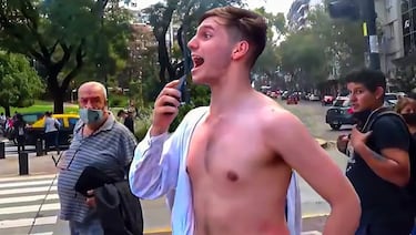 Quién es Gaspi, el argentino rival de Perxitaa polémico por sus entrevistas callejeras con millones de seguidores en YouTube