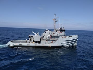 La armada cuenta con dos remolcadores
que adem¨¢s de como buques espec¨ªficamente remolcadores, act¨²an como plataforma colaboradora para el adiestramiento de otras unidades. El Remolcador Mah¨®n se encuentra en el Arsenal Militar de Ferrol (La Coru?a) y el remolcador La Gra?a en la Estaci¨®n naval de Puntales, C¨¢diz.