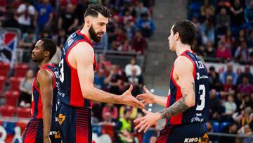 17/04/2018 Shengelia y Vildoza (Baskonia).
El Baskonia empieza en Estambul su baile con la más fea
DEPORTES
ACB PHOTO/I. MARTÍN