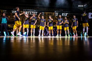 El Unicaja estrecha el círculo hasta su décimo título