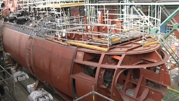 El submarino espa?ol Isaac Peral, a punto de salir al agua