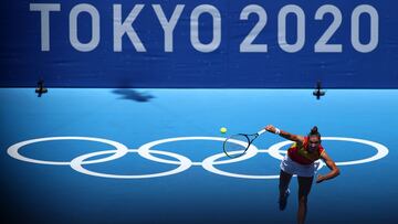 Sara Sorribes, en una acción del partido ante Barty.