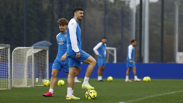 Ximo Navarro se entrena con el grupo y agiliza su regreso con el Depor