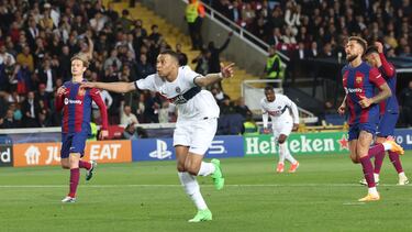 16/04/24 PARTIDO CHAMPIONS LEAGUE CUARTOS VUELTA
BARCELONA - PSG PARIS SAINT GERMAIN
TERCER GOL KYLIAN MBAPPE PENALTI 1-3 ALEGRIA