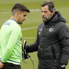 La misión imposible de suplir la baja de Arambarri