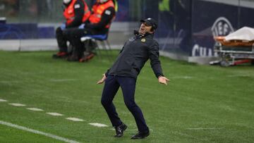 09 December 2020, Italy, Milan: Inter Milan coach Antonio Conte gestures on the touchline during the UEFA Champions League group B soccer match between Inter Milan and FC Shakhtar Donetsk at San Siro Stadium. Photo: Jonathan Moscrop/CSM via ZUMA Wire/dpa