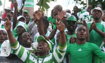 Zimbabue: CAPS UNITED fue reconocido por el esfuerzo durante el año como ganador de la Premier League de Fútbol del país africano. Los dirigidos por el inglés Sean Connor culminaron el torneo líderes con 63 puntos.  