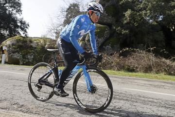 Superman López se une a Enric Mas y Marc Soler en el objetivo de volver a conquistar grandes y el principal reto del Tour, la única que aún no han conquistado con el patrocinio telefónico. Pero los refuerzos también han llegado en otros perfiles. Cortina y Serrano, fichajes para clásicas e intentar sumar más triunfos en un año en el que la última temporada del veterano Valverde girará en torno a los Juegos de Tokio. Mühlberger, otra firma ilusionante para una formación que espera que los jóvenes den un paso adelante. ALTAS: Miguel Ángel López, Iván García Cortina, Gregor Mühlberger, Gonzalo Serrano y Abner González. BAJAS: Jürgen Roelandts, Eduardo Sepúlveda, Edu Prades y Carlos Betancur.