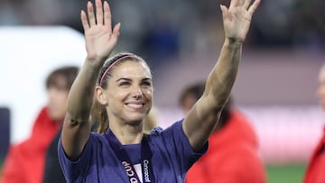 SAN DIEGO, CALIFORNIA - MARCH 10: Alex Morgan #7 of the United States waves after winning the 2024 Concacaf W Gold Cup Final against Brazil at Snapdragon Stadium on March 10, 2024 in San Diego, California.   Sean M. Haffey/Getty Images/AFP (Photo by Sean M. Haffey / GETTY IMAGES NORTH AMERICA / Getty Images via AFP)