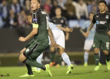 2-1. Claudio Beauvue anotó el segundo tanto.