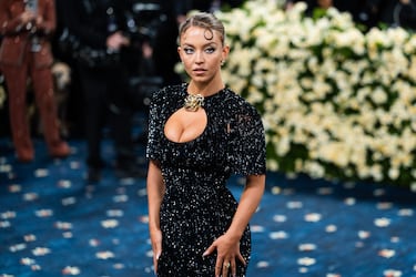 Sydney Sweeney asiste a la Gala del Met 2025, "Superfine: Sastrería de estilo negro", en el Museo Metropolitano de Arte el 5 de mayo de 2025 en la ciudad de Nueva York.