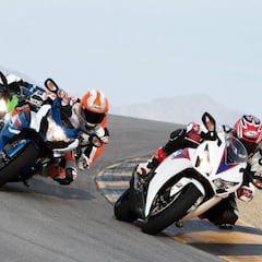 Accesorios básicos para iniciarse en el motociclismo en pista