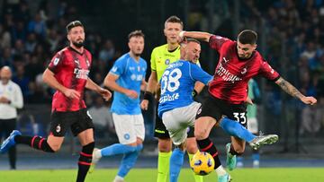 El N¨¢poles reacciona ante Giroud