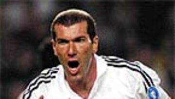 <B>QUE VUELVA EL GENIO</B>. El francés se crece en casa y en Europa. En la imagen, celebra su fabuloso gol de la final de Glasgow.