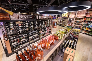 Salarios increíbles en retail: Éxito busca personal y paga como nunca antes visto