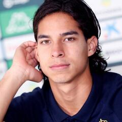 Así fue la presentación de Diego Lainez con el Betis