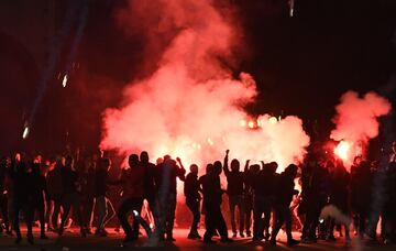 Los ultras del Marsella y el Lazio se enfrentaron en los alrededores del Stade Vélodrome antes y después del partido que enfrentaba a sus respectivos equipos en la Europa League. Hubo cuatro heridos leves por consecuencia de dichos enfrentamientos.