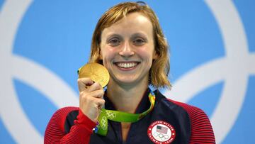 Katie Ledecky quiere ver a sus Nationals alzarse con el equivalente de la medalla de oro al finalizar la temporada de las Grandes Ligas.