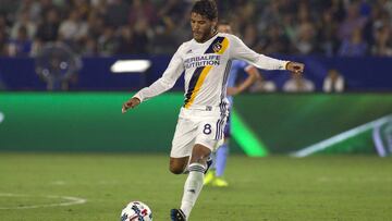 El mediocampista mexicano terminó imponiéndose en la prueba física anual que realiza el equipo cada año en el segundo día de pretemporada con el cuadro angelino.