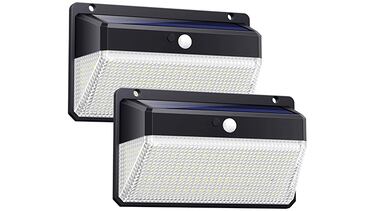 Cinco luces de exterior para iluminar y decorar el jardín, la terraza, el patio o el porche