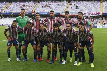 Chivas pasó con más pena que con gloria por su hasta ahora única participación en el Mundial de clubes al caer primero con el Kashima Antlers y posteriormente en el duelo por el quinto lugar contra el Esperance de Túnez JG: 0 JE: 1 DG: -1 GF: 3