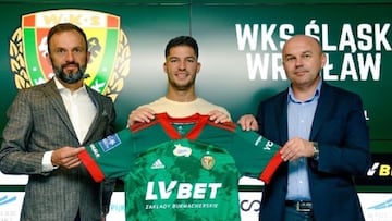 Caye Quintana durante su presentaci&oacute;n en el Slask Wrocraw.