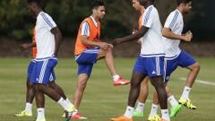 El colombiano durante un entrenamiento previo al juego de la Community Shield ante Arsenal. 