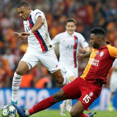 Preocupación en el PSG por el muslo de Mbappé