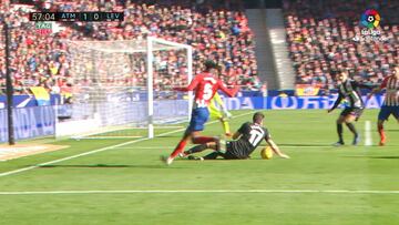 Polémica en el penalti que significó la victoria del Atleti