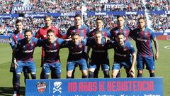 Los jugadores del Levante, antes de un partido.