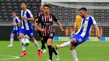 Lucas Torró, en un partido con el Eintracht.