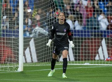 Las rojiblancas, campeonas de la Copa de la Reina tras ganar al Madrid en la tanda de penaltis. En la imagen, Lola Gallardo.