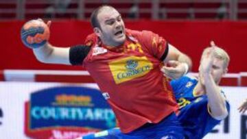 Rafael Baena, durante un partido con la selecci&oacute;n espa&ntilde;ola de balonmano.