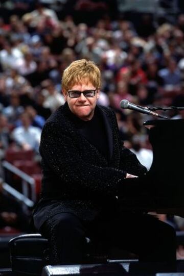 Elton John (2002)