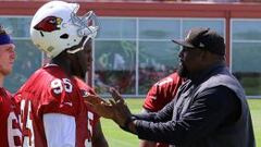 Rodney Gunter, el rookie que quiere ser el próximo J.J. Watt