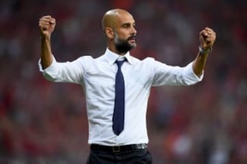 Pep Guardiola celebra el triunfo del Bayern Munich sobre Hamburgo.