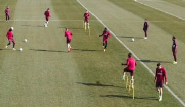 Último entreno del Atleti antes de viajar a Leverkusen