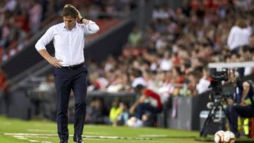 Eduardo Berizzo ante el Villarreal.
