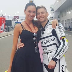 Le piden matrimonio a Bautista en la rueda de prensa de Austin