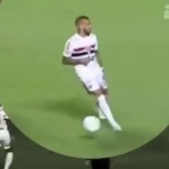 En Brasil se ríen a carcajadas de Dani Alves por su chulería y el karma poniéndole en su sitio