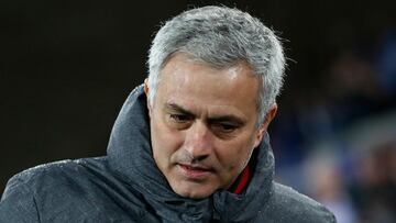 Mourinho thinks Manchester United are unfairly treated