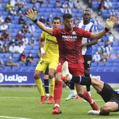 Aprobados y suspensos del Villarreal: espesos, sin gol y con suerte al final