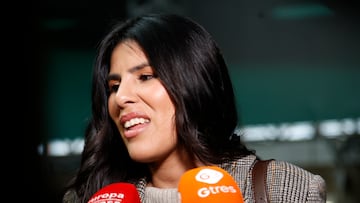 Isa Pantoja llega a la estación de Atocha, a 14 de noviembre de 2024, en Madrid (España).
FAMOSOS;EMBARAZO;AVE
Antonio Gutiérrez / Europa Press
14/11/2024