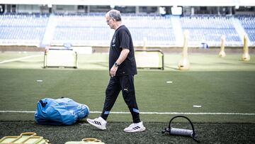 Marcelo Bielsa, el técnico de la selección uruguaya.