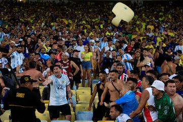 Supporters and police clashed at Maracana.